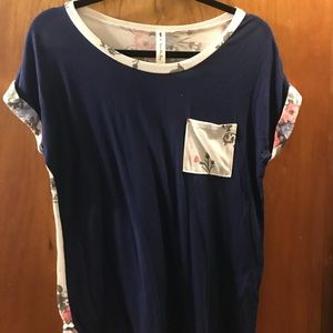 Vanilla Bay Tee (MEDIUM)